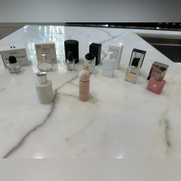 Empty Mini Perfume Collection - Picture 1 of 12
